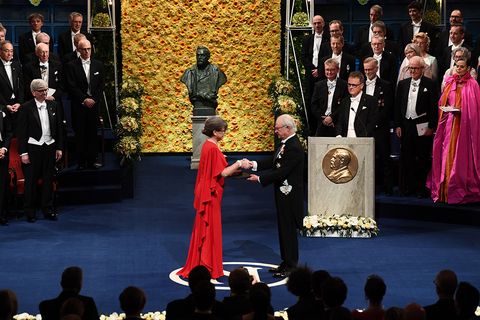 Donna Strickland, premio Nobel per la fisica 2018 e bannata da Wikipedia