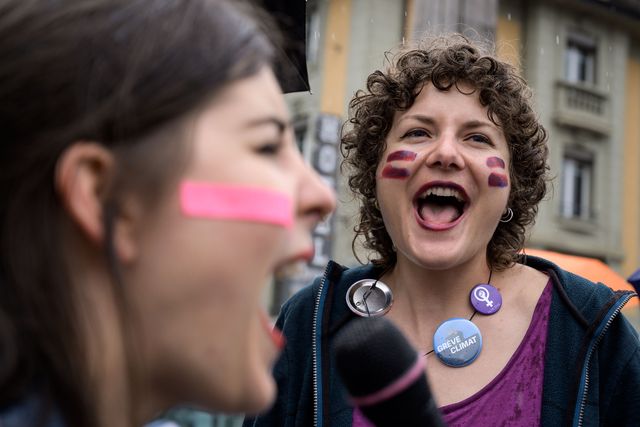 in svizzera le donne hanno protestato contro la violenza e la disparità retributiva