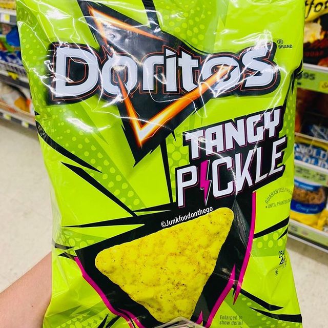 doritos tangy pickle chips