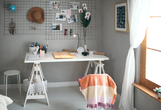 dorm-room-ideas-1566232932.png?crop=0.622xw:0.910xh0.111xw,0.00952xh&resize=640:*