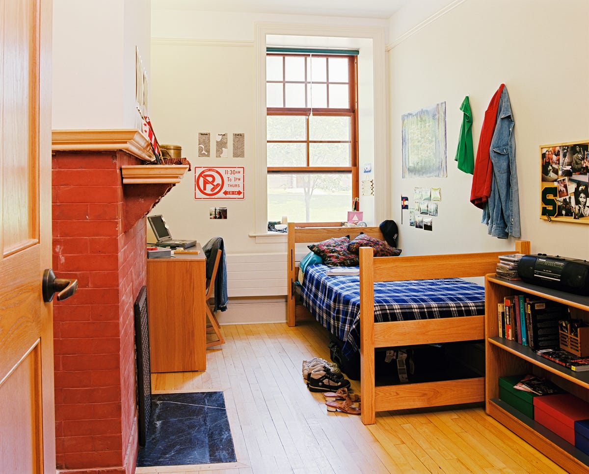 30 College Dorm Room Essentials for 2021