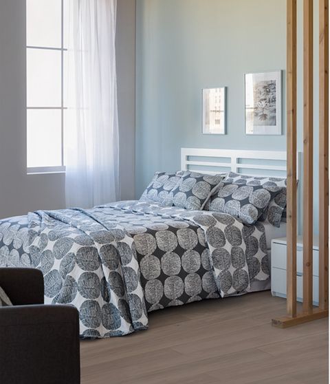 Furniture, Bedroom, Bed, Bedding, Bed sheet, Room, Bed frame, Interior design, Duvet cover, Wall, 
