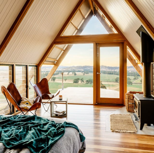 dormitorio en una cabaña de diseño moderno