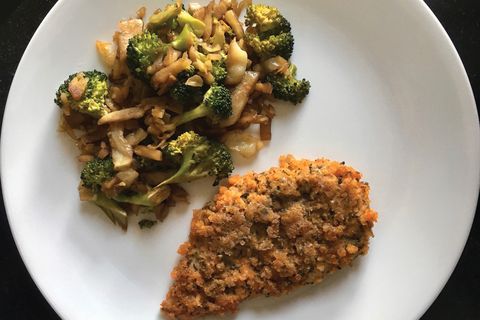 Chicen breast and sauteed broccoli