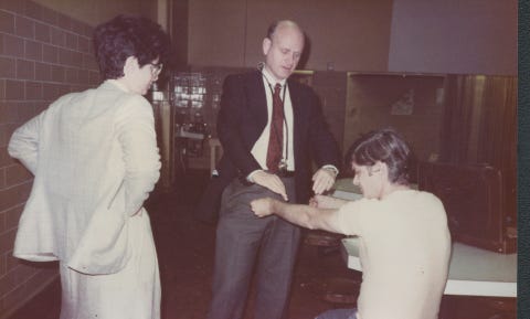 dr dorothy otnow lewis and dr jonathan pincus examining nollie martin
