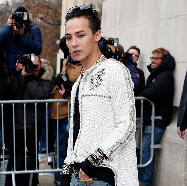 chanel  outside arrivals   paris fashion week   haute couture ss 2015