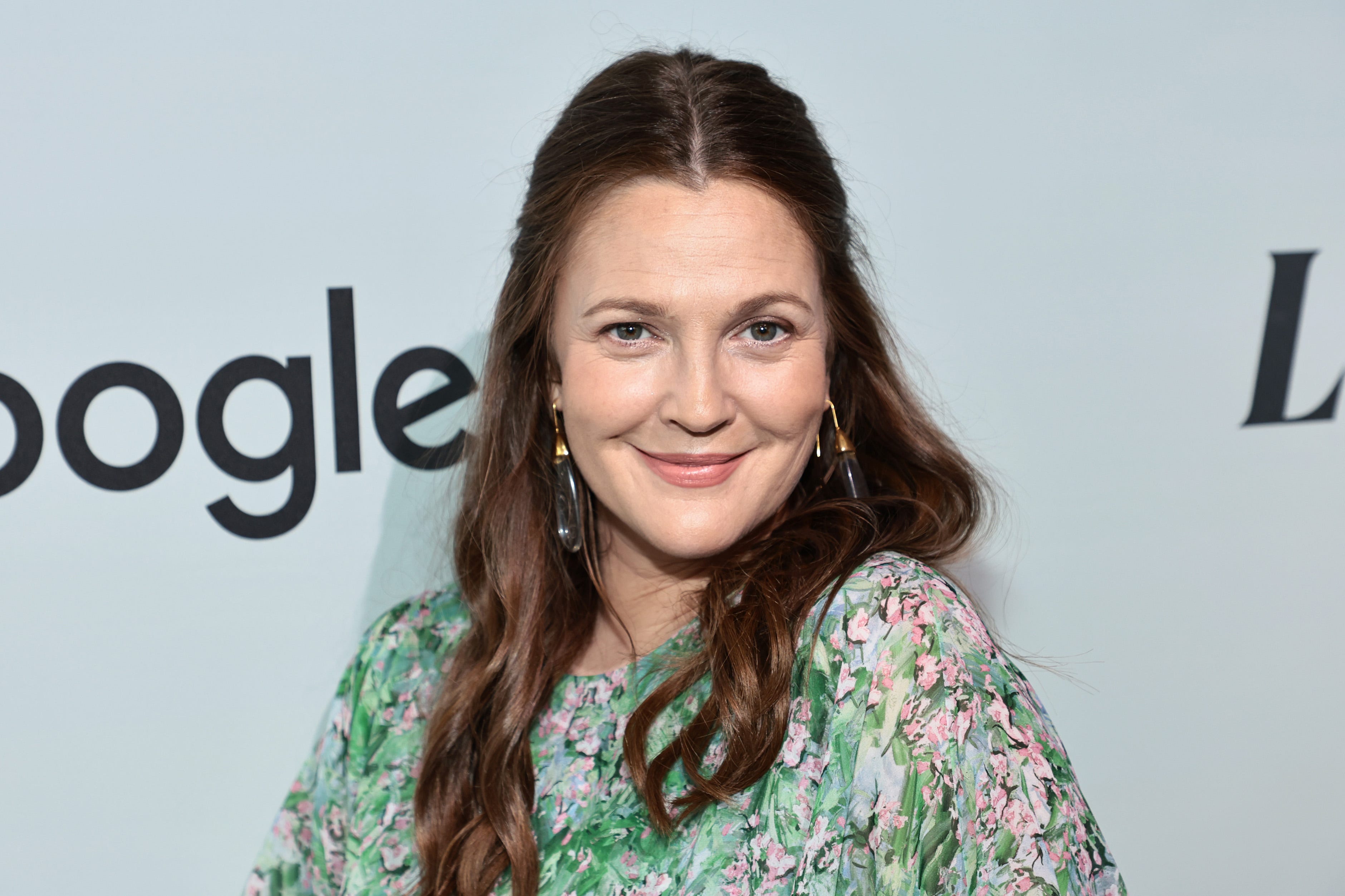 Drew Barrymore Shares Her Easy 5-Minute 'Mom Makeup Routine' for a Quick, Fresh Face