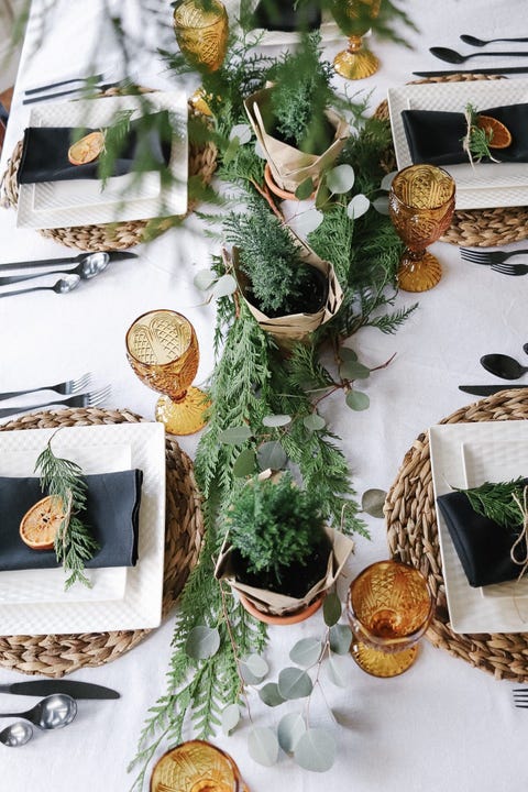 dried orange tablescape