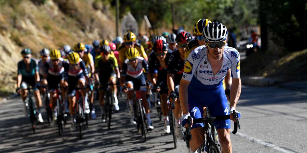 Tour de France Stage 3: A Day for Sprinters to Make a Move - Bicycling