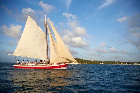 tradition sailing