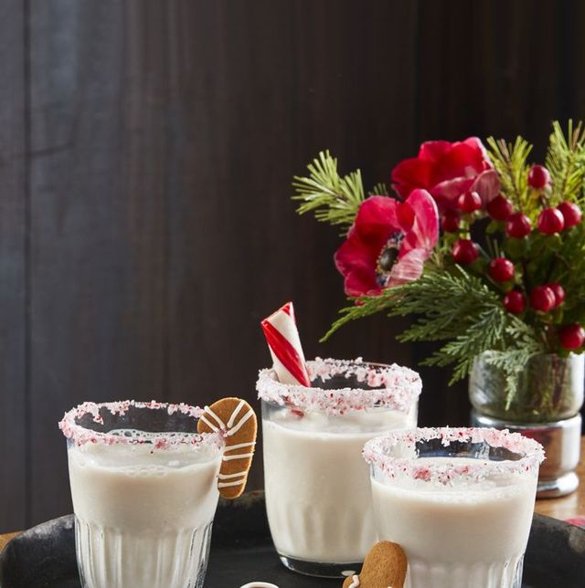 66 Best Christmas Cocktails Christmas Drink Ideas