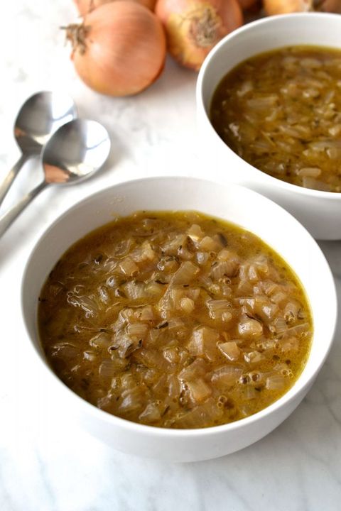 healthy slow-cooker soups: chunky onion soup