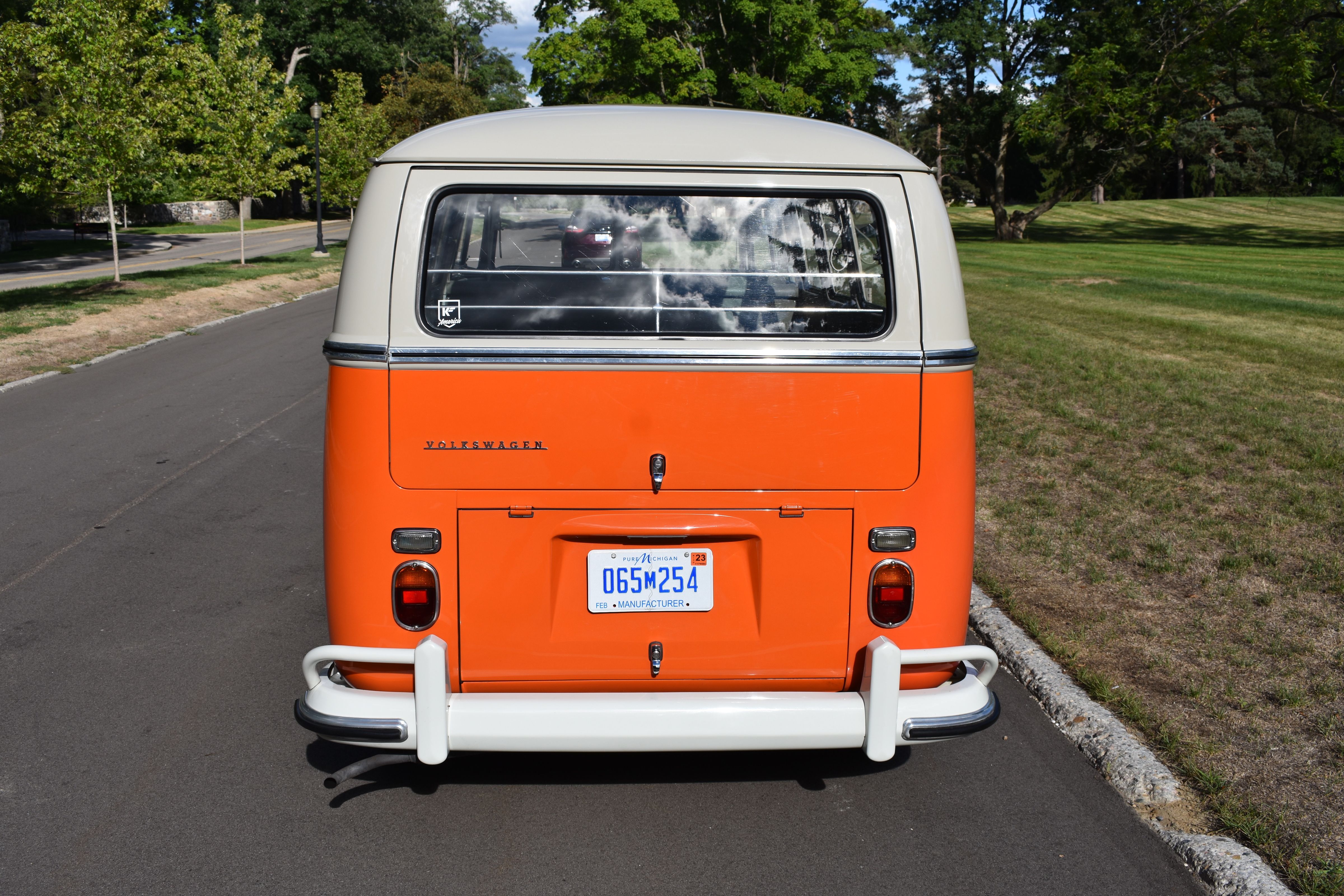 halv otte laser daytime 5 Things to Know About Driving an Old Volkswagen Bus