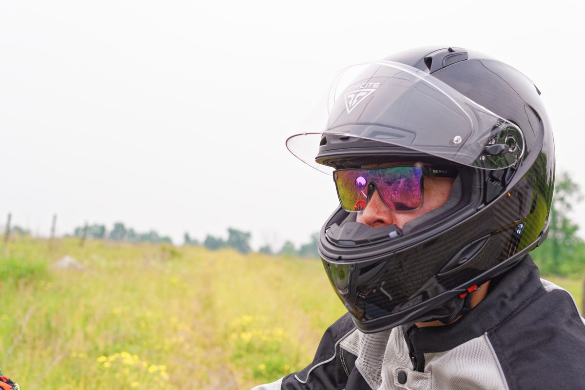 Forcite MK1S Review: The Mercedes-Benz of Motorcycle Helmets