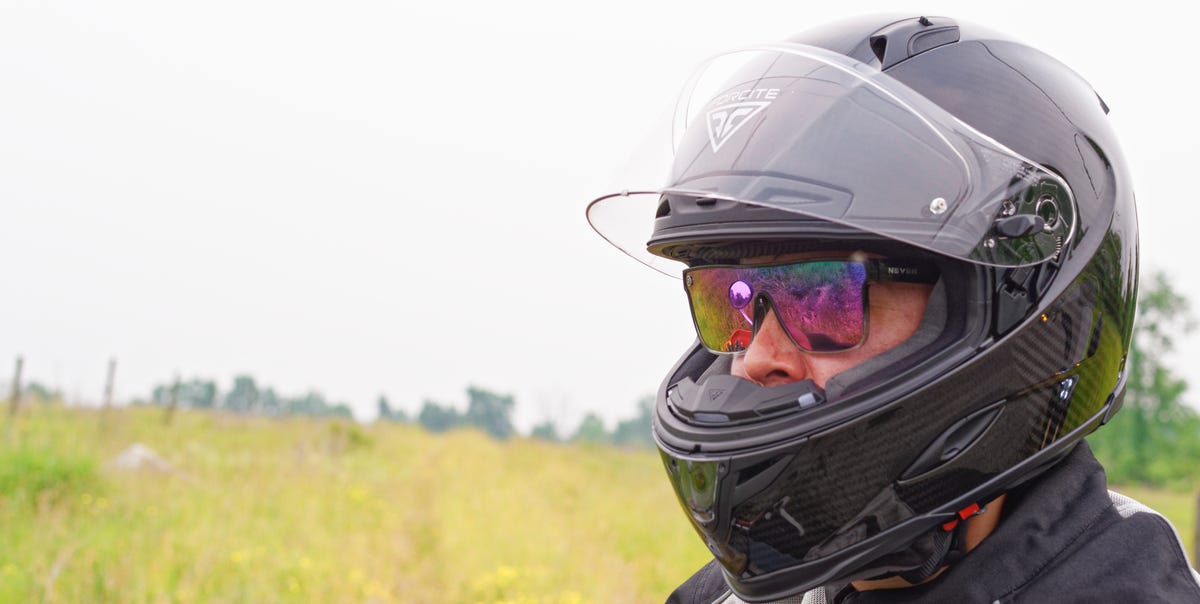 Forcite MK1S Review: The Mercedes-Benz of Motorcycle Helmets