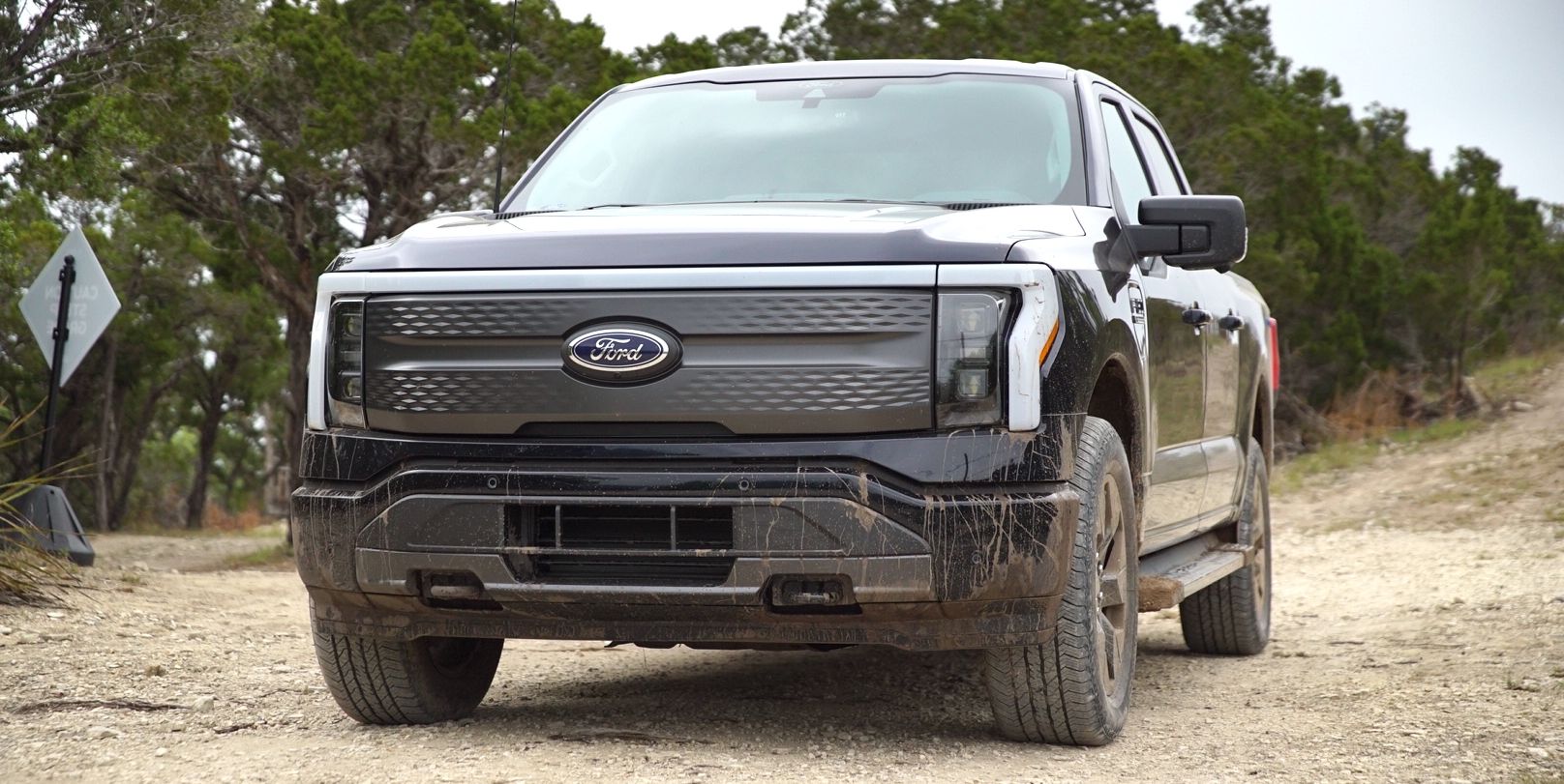 Ford Halts F-150 Lightning Production, Shipments Over Battery Issue