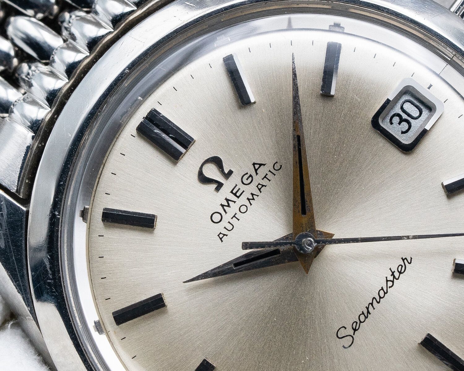 buying a vintage omega