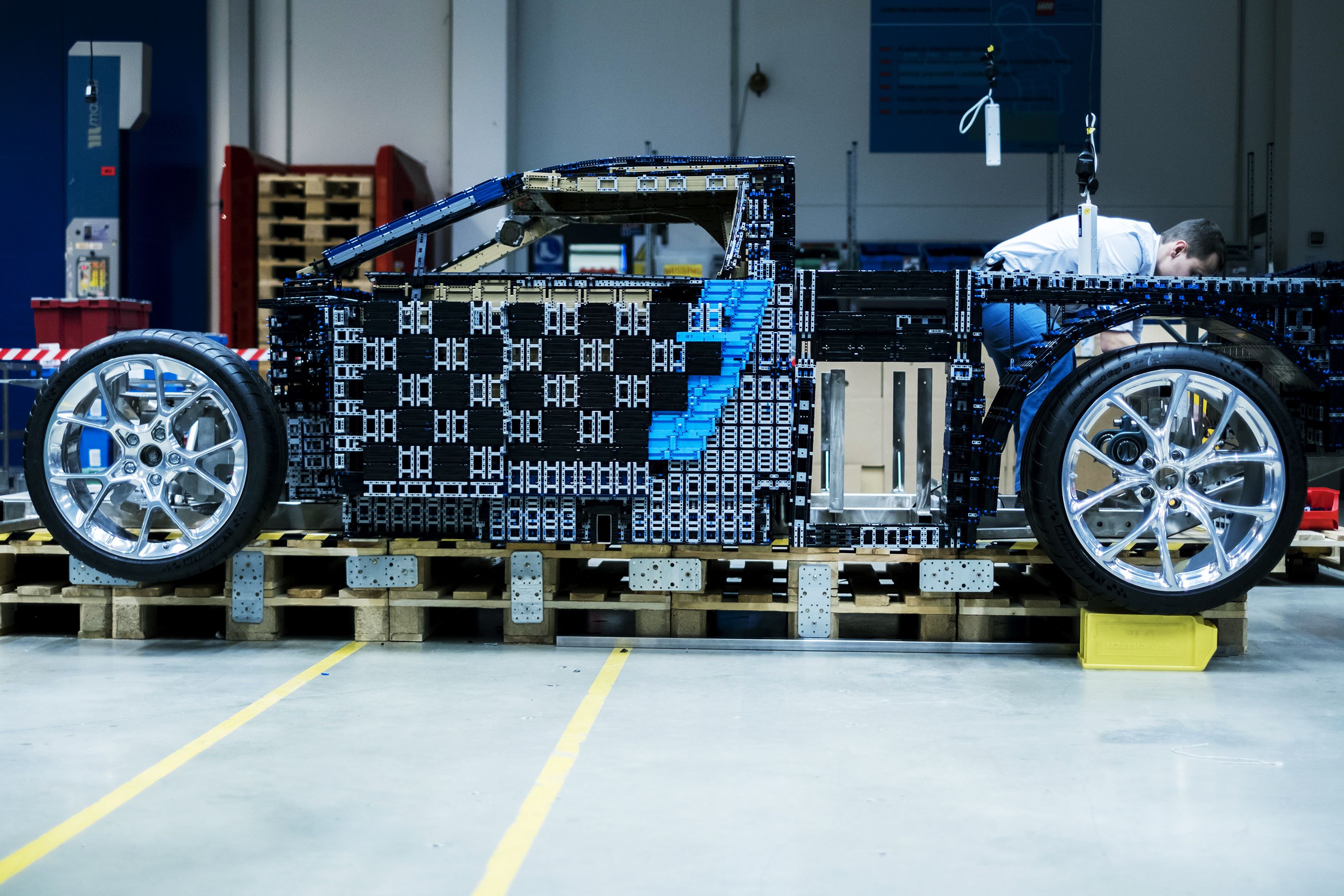 bugatti lego engine