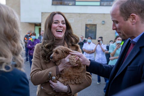 Duchess of Cambridge with Cockapoo puppies