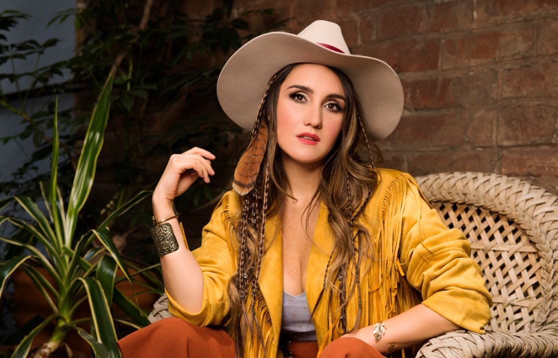 Fenómeno Dulce María: su vida después de RBD y su próximo disco Fenómeno Dulce María: su vida después de RBD y su próximo disco
