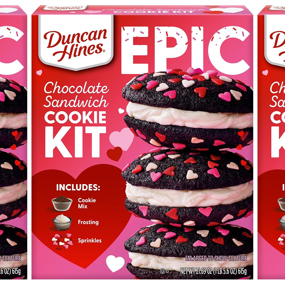 Valentine’s Day Dessert Is Served, Thanks to Duncan Hines’ New Chocolate Sandwich Cookie Kit