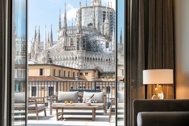 duomo luxury apartments by rosa grand milano