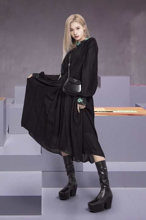 日本人メンバー Twice トゥワイス サナの愛されファッション25連発 ファッション Elle エル デジタル