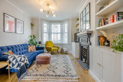 Contemporary Victorian Terraced House For Sale In London