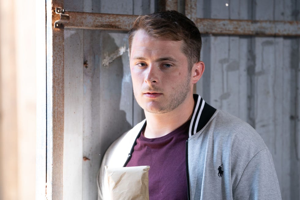 eastenders-2-ben-mitchell-jason-2-1568504057.jpg?resize=980:*