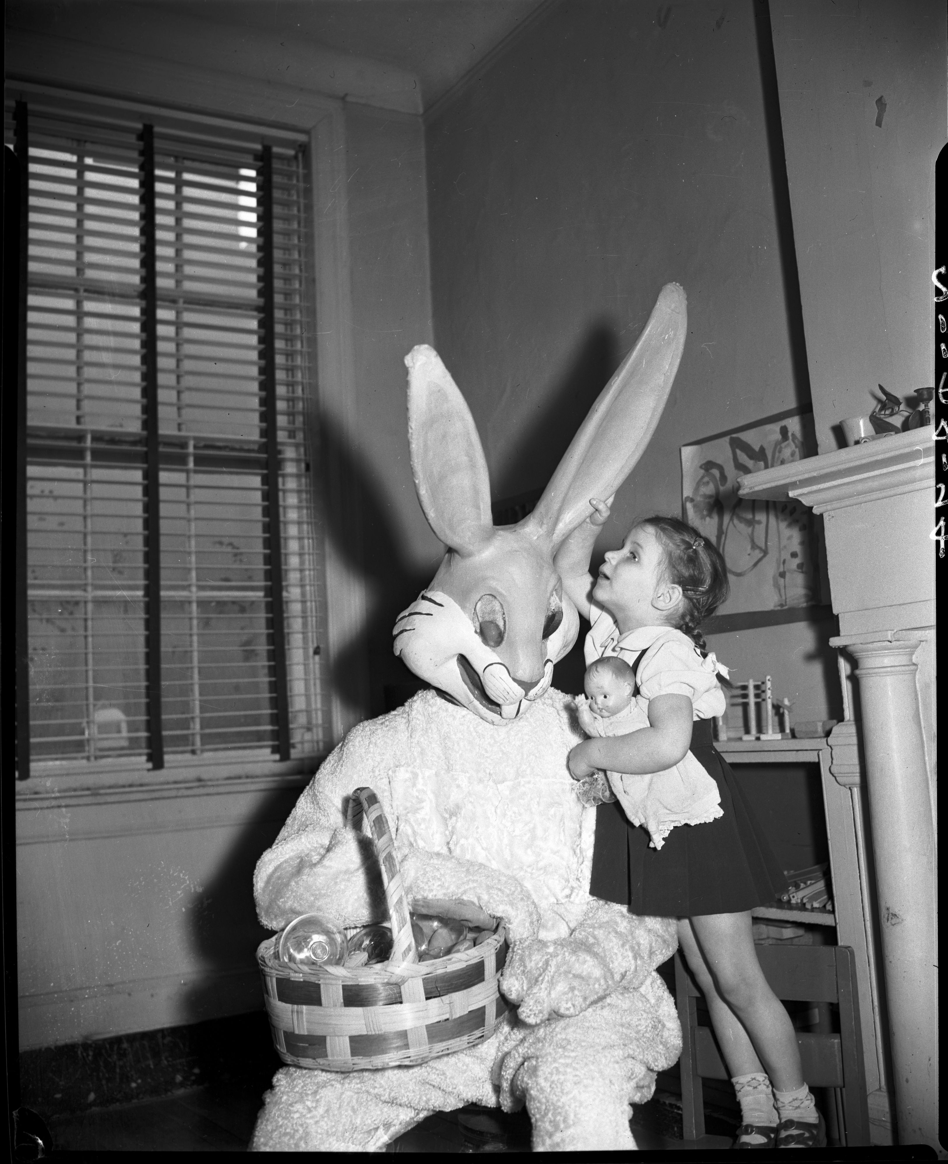 easter-bunny-tradition-1518124533.jpg