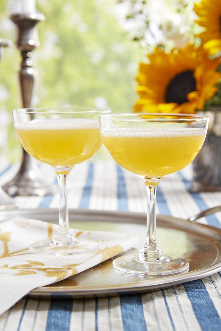 25 Best Easter Cocktails 2022 – Easy Easter Themed Cocktails