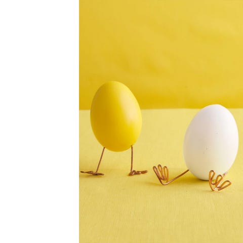 easter-egg-decor-hatching-egg