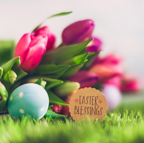 Easter arrangement with fresh tulips, Easter eggs and Easter message easter prayers easter arrangement tulips easter eggs easter message easter blessings