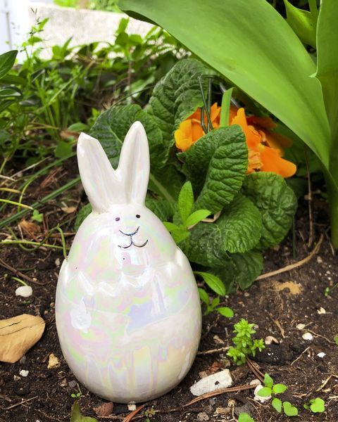 easter traditions garden decoration