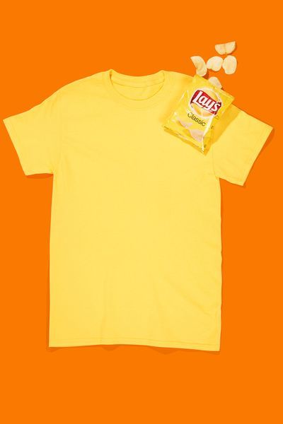 easy last minute halloween costumes chip on your shoulder halloween costume with yellow shirt and lay's bag