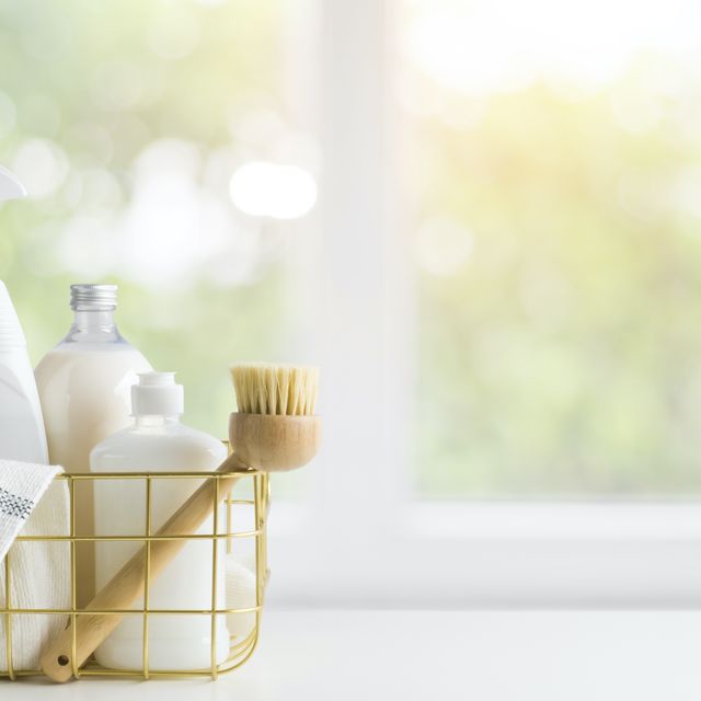 Quiz! How Eco-Friendly is Your Cleaning Cupboard?