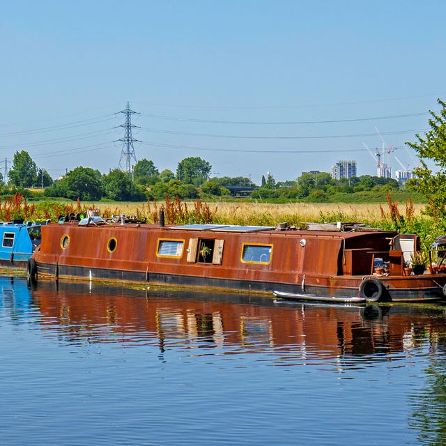 Eco Houseboat For Sale In London With Continuous Cruising License