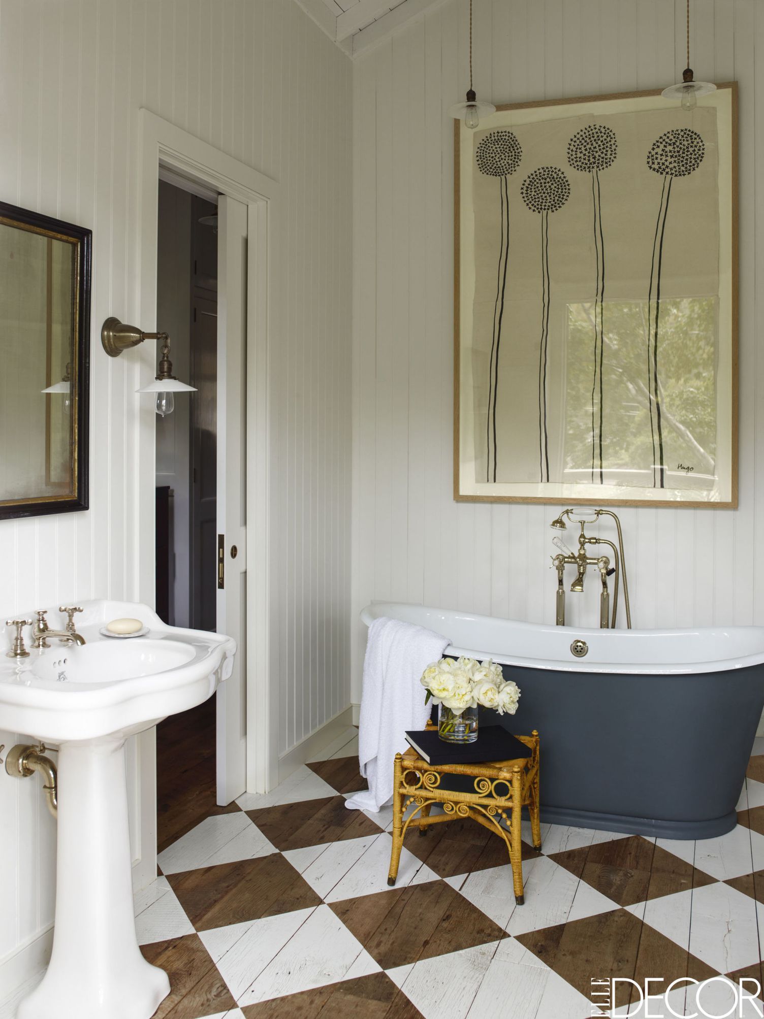 30 Vintage And Grandiose Checkered Bathrooms