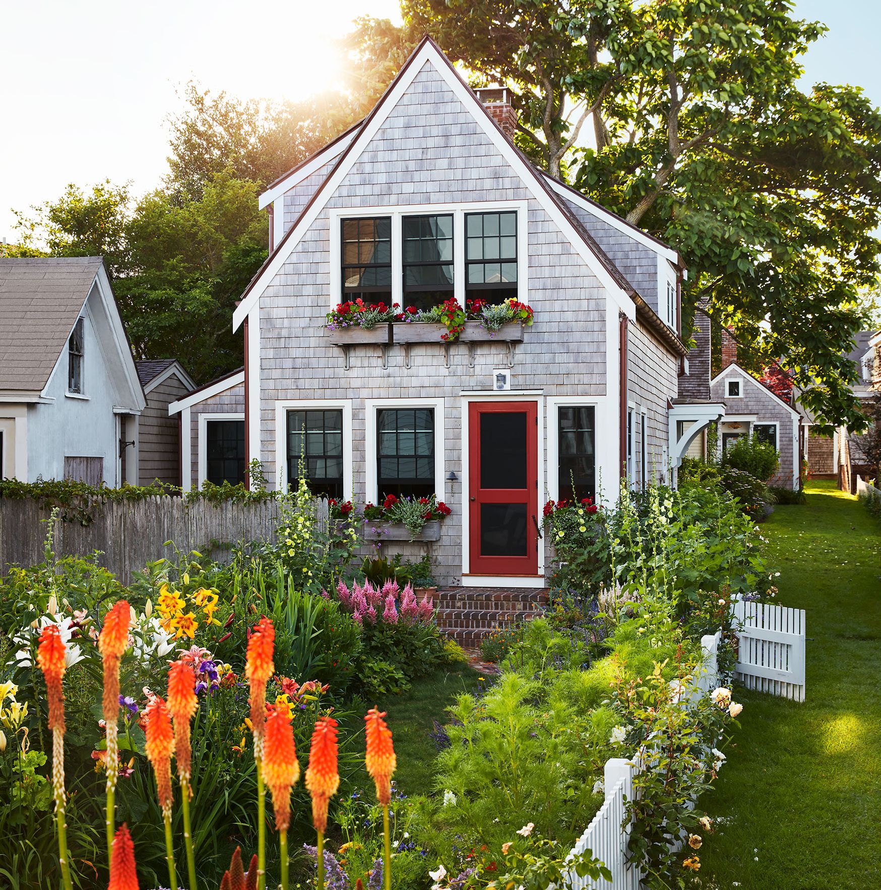How Two Provincetowners Transformed a Fishing Shack Into a Charming Cottage