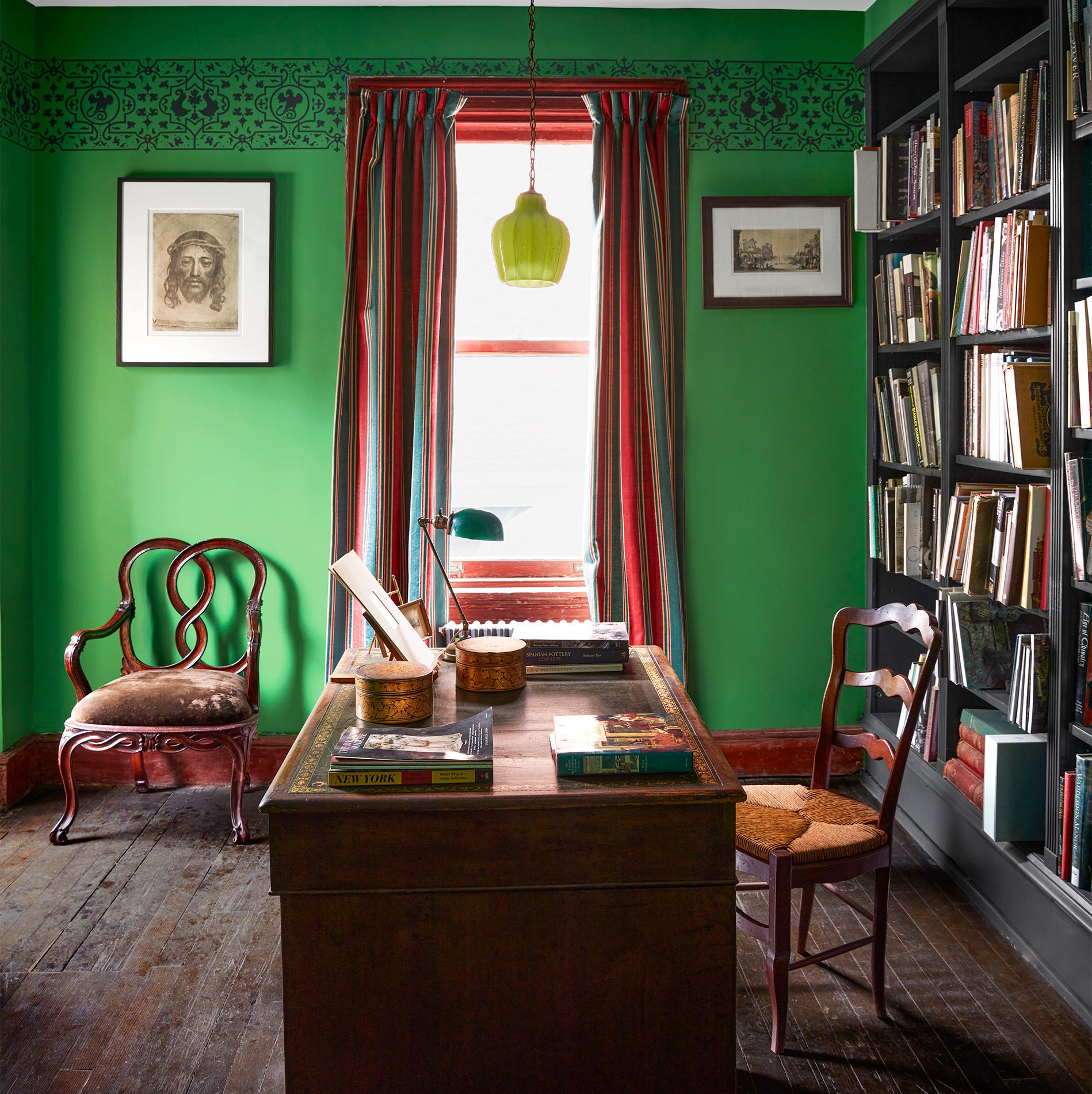 A Color-Drenched Harlem Townhouse Sets the Scene for Entertaining Par Excellence