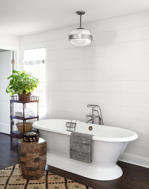 James Huniford - ELLE Decor james huniford white cast iron tub