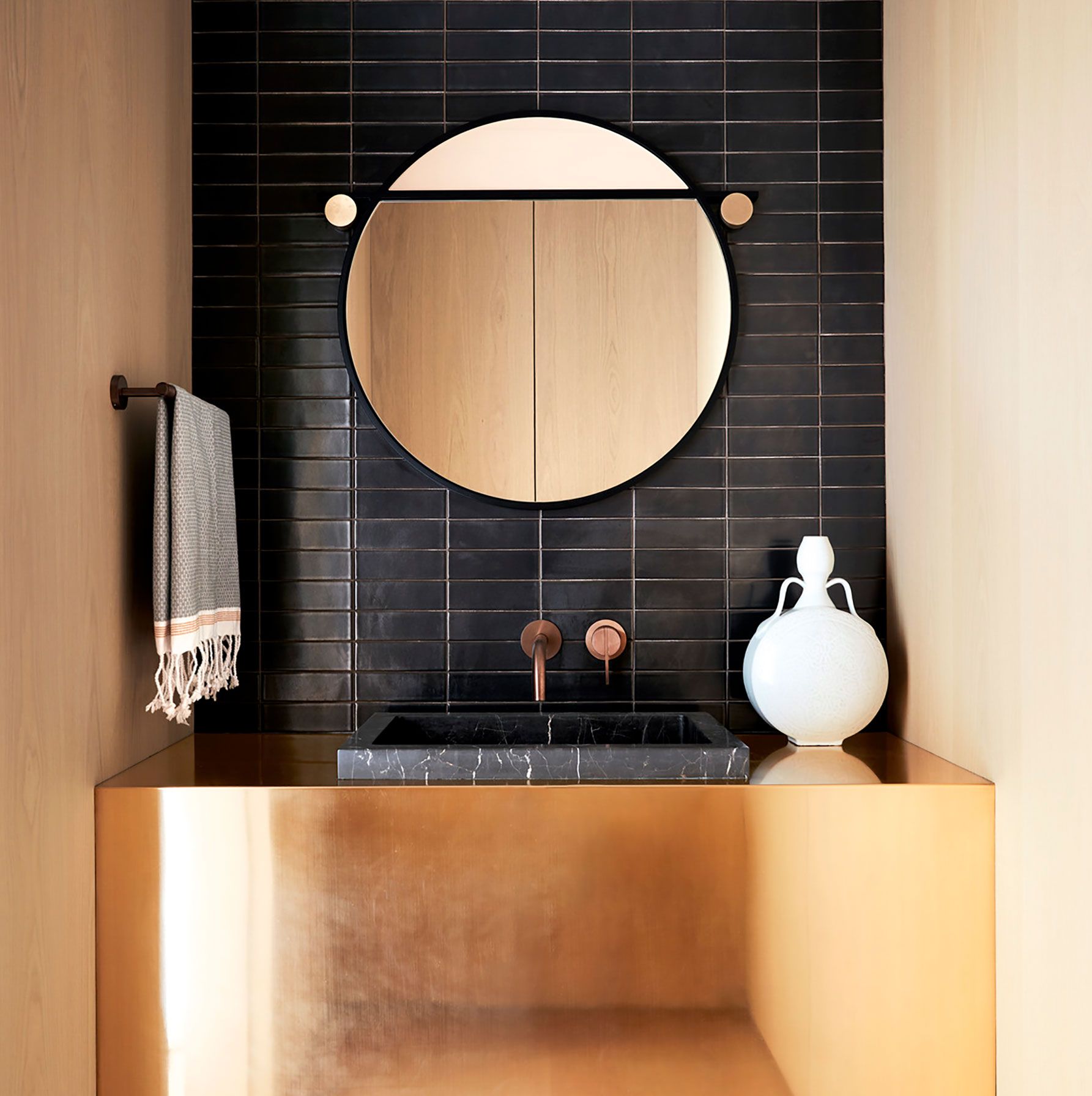 17 Powder Rooms That Delighted Us in 2021
