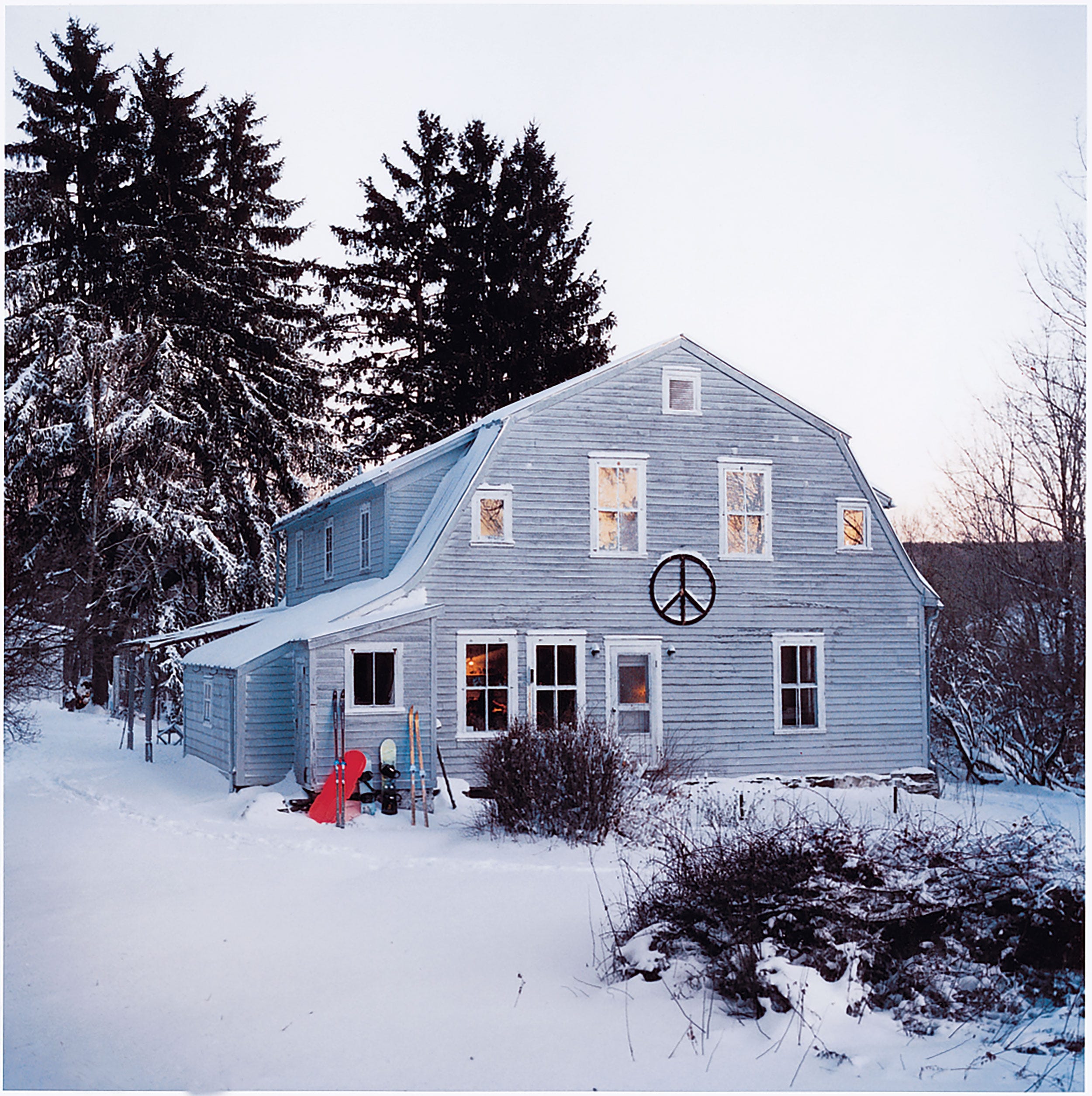 A Dilapidated Hudson Valley Farmhouse Is Reborn as the Coziest Winter Sanctuary