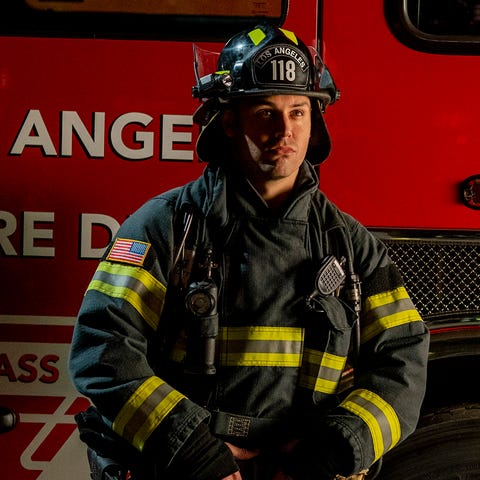 9 1 1 midseason finale sees major character facing exit decision