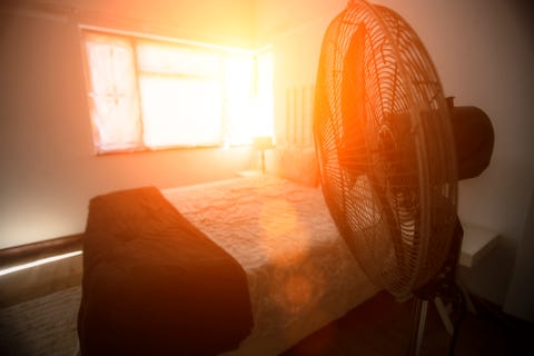 how to cool down a room without ac - stay cool in the heat