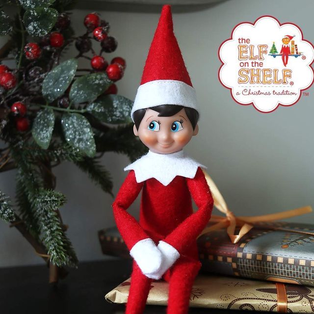 27 Funny Elf On The Shelf Ideas That's Easy To Recreate At Home