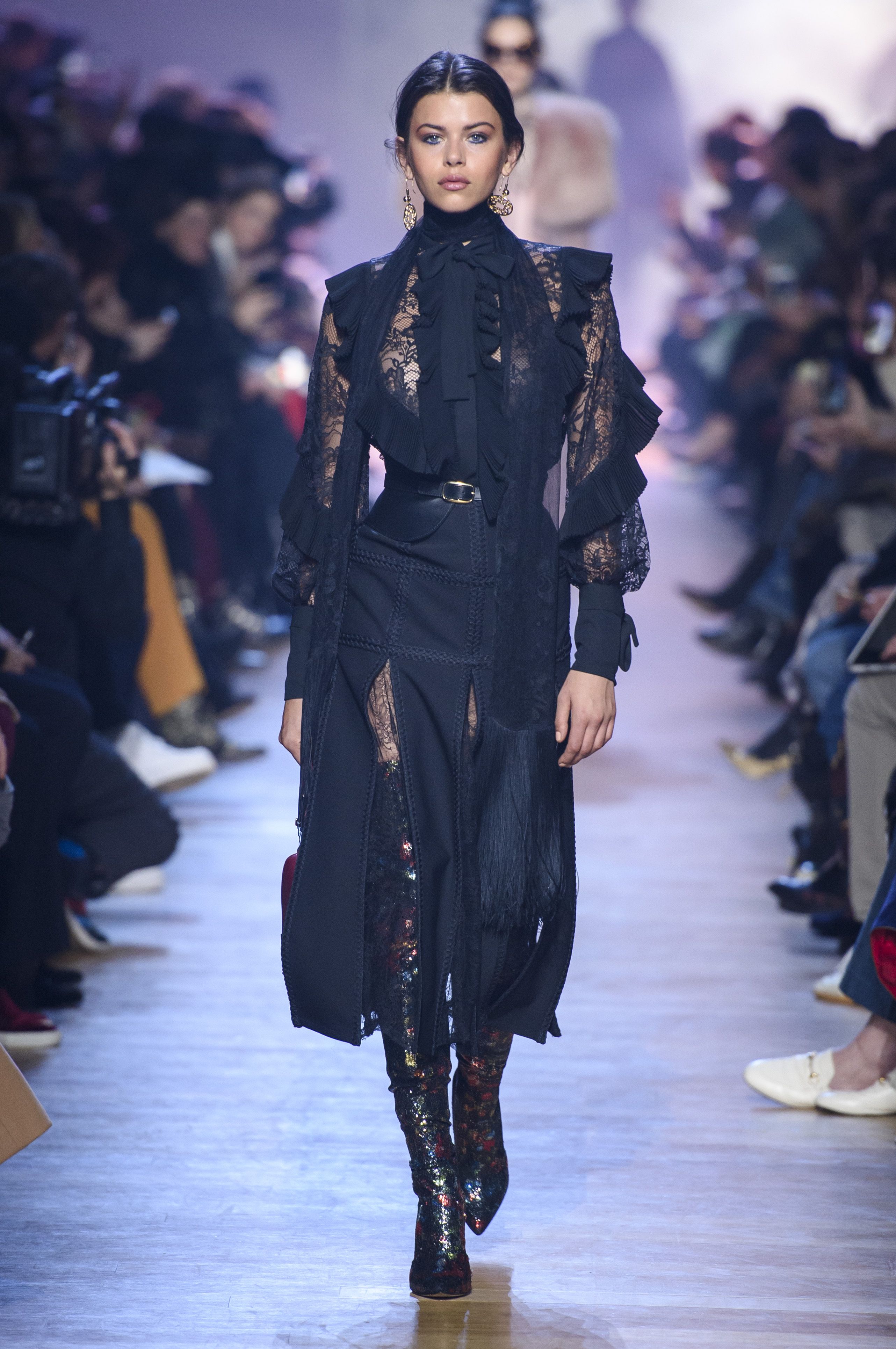 Galliano john to speak at cfda gala Mac 3d summer glitter makeup collection
