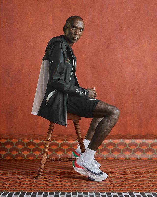 toque Ondular Fácil de comprender Eliud Kipchoge x Nike - exclusiva colección de ropa y zapatillas