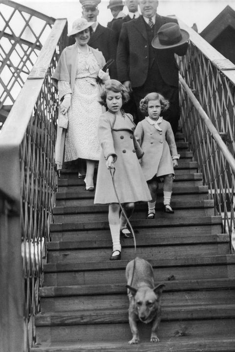 the queen mother with her two daughters, ﻿princess elizabeth and princess margaret