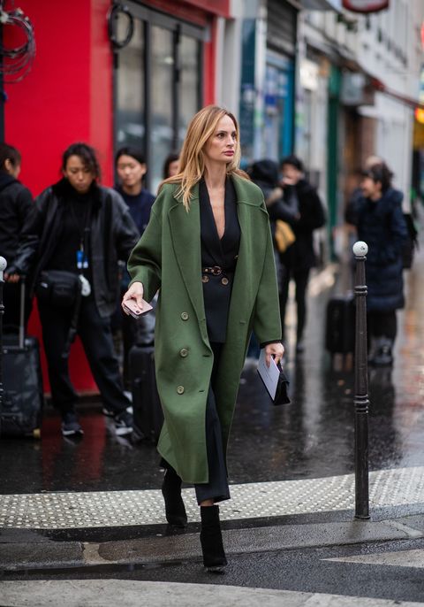 En respuesta a la cálmese cambiar Katie Holmes Con Abrigo De Mango Y Bolso De Chanel (o Cómo Llevar Verde  Sobre Verde) Vogue España | sptc.edu.bd